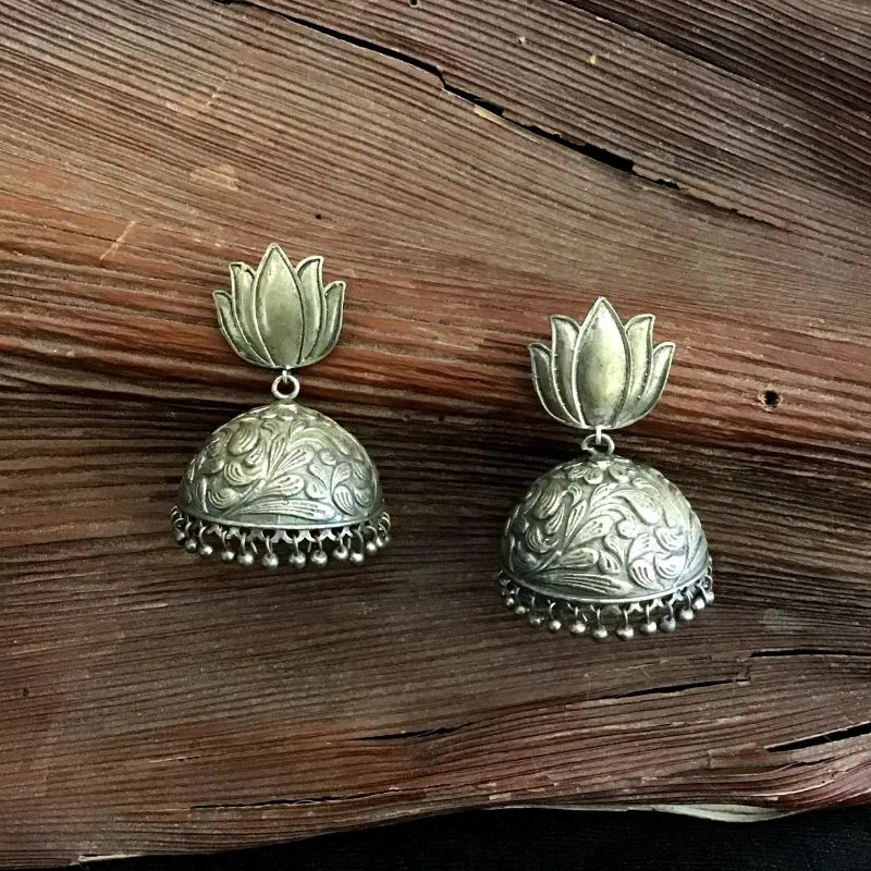 White Oxidized Earring 1074-5139